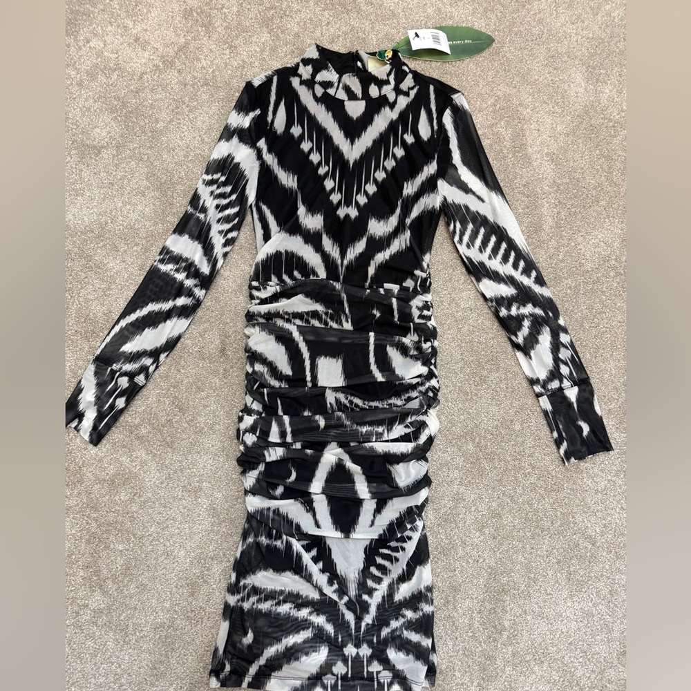 Farm Rio Ikat Ruched Tulle Midi-Dress - size XSmall - NWT - Picture 6 of 14